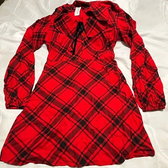 Old Navy Red and Black Plaid woman Dress - Picture 1 of 3